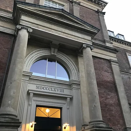 The Palace Of Salomon *